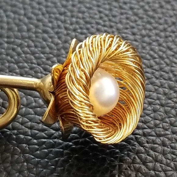 Kramer of New York Trumpet Coronet Brooch Pin Faux Pearl & Prong Set Stones - Picture 7 of 13